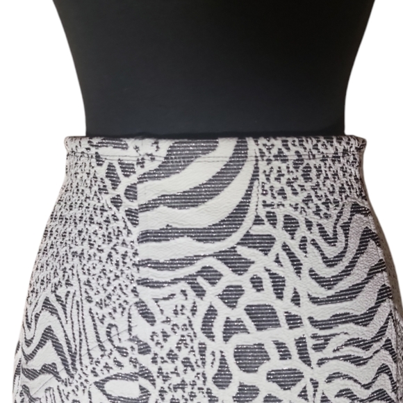 I ❤️ Ronson shimmering animal print pull on pencil skirt size medium - Picture 3 of 6